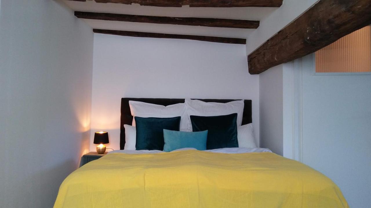 Manoir -1654- Historisch Schlafen In Monschaus Altstadt エクステリア 写真