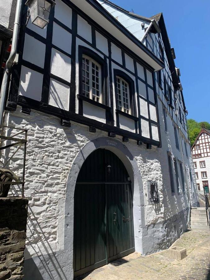 Manoir -1654- Historisch Schlafen In Monschaus Altstadt エクステリア 写真