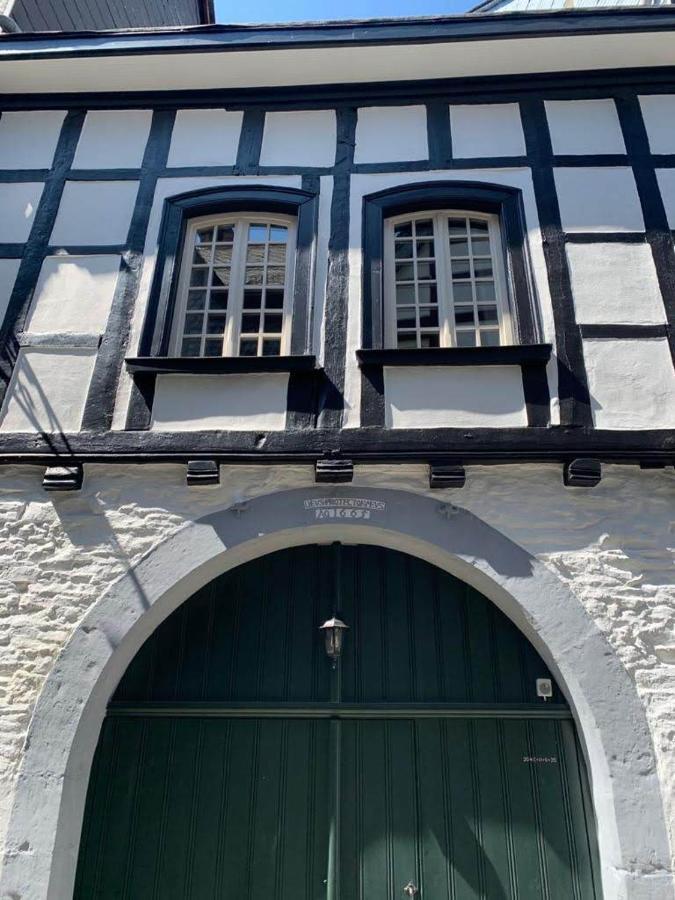 Manoir -1654- Historisch Schlafen In Monschaus Altstadt エクステリア 写真